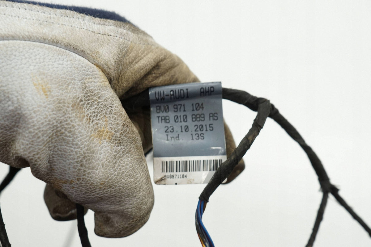 AUDI A3 8V SEDAN 16R BEAM INSTALLATION PDC REAR 8V0971104