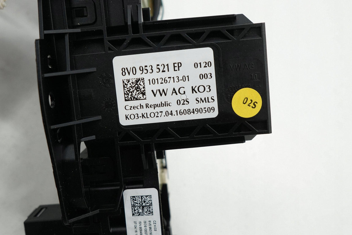AUDI A3 8V SEDAN 16R COMBINED SWITCH HANDLE 8V0953521EP