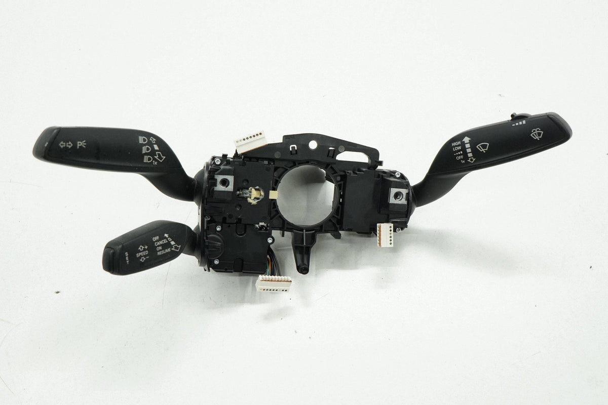 AUDI A3 8V SEDAN 16R COMBINED SWITCH HANDLE 8V0953521EP