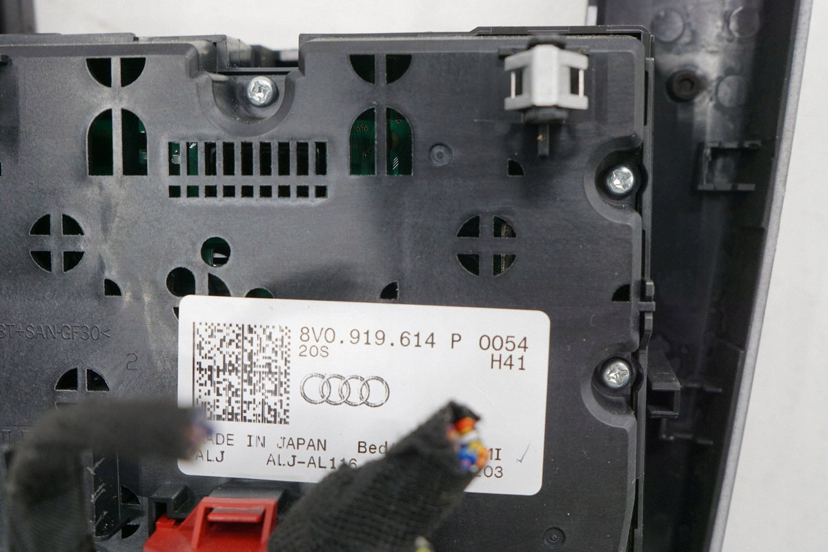 AUDI A3 8V SEDAN 16R CONTROL RADIO PANEL MMI 8V0919614P
