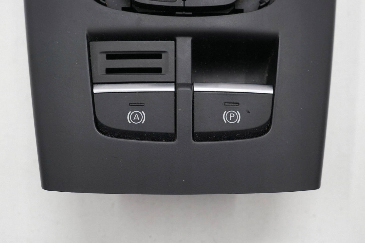 AUDI A3 8V SEDAN 16R CONTROL RADIO PANEL MMI 8V0919614P
