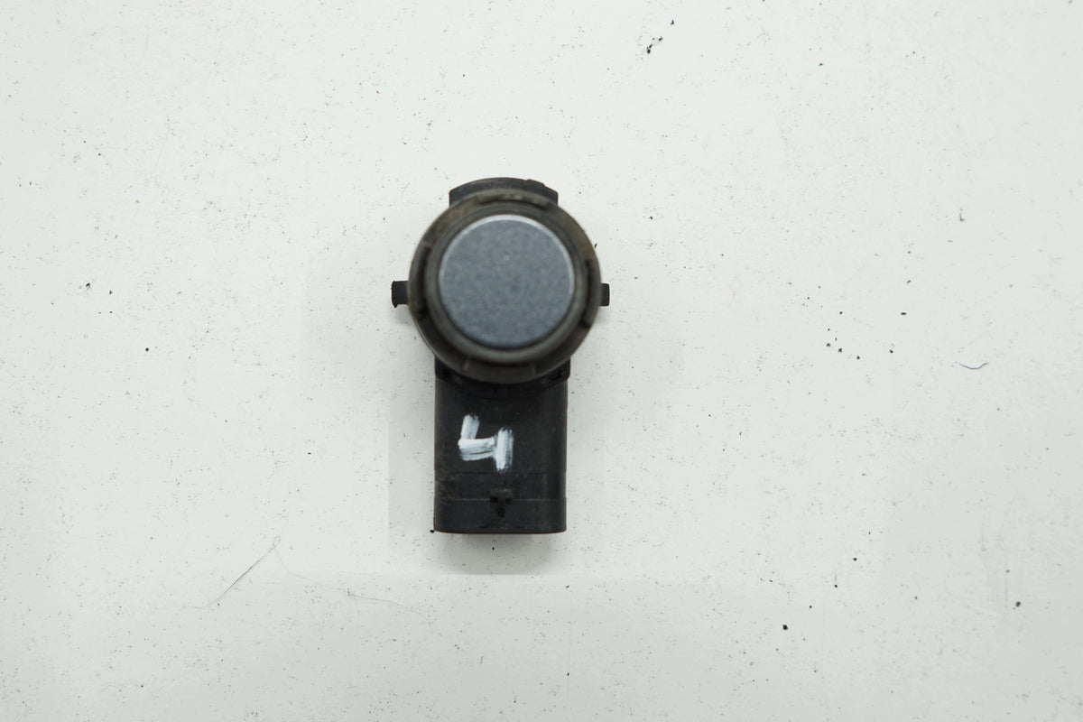 AUDI A3 8V SEDAN 16R PARKING SENSOR PDC LX7R 5Q0919275B