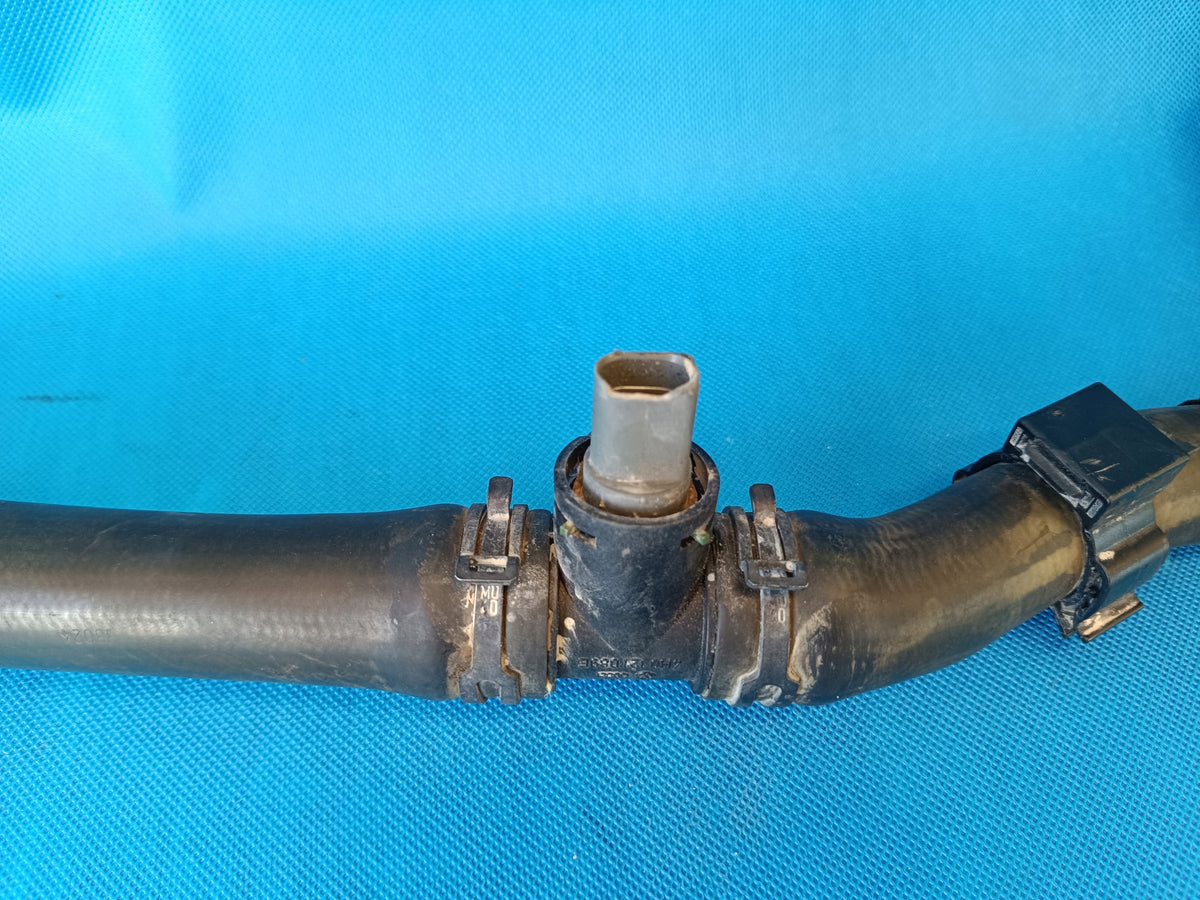 AUDI A3 8V SEDAN 18R S-LINE 2.0 TDI 110KW HOSE PIPE WATER HOSE 5N0122051CB