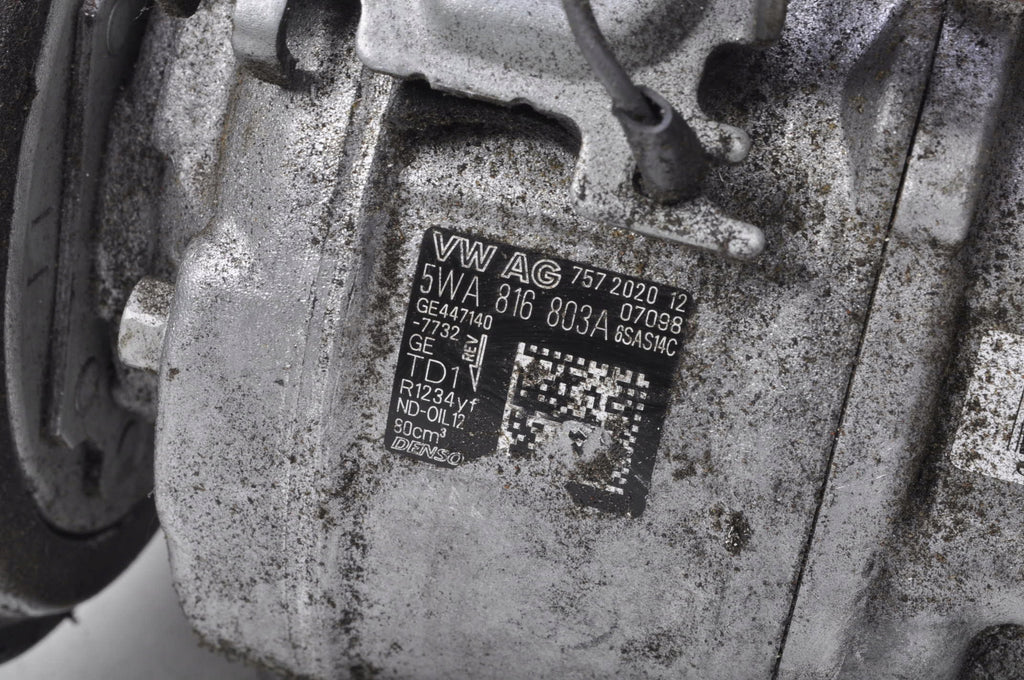 AUDI A3 8Y 1.0 TFSI COMPRESSOR CLAMP 5WA816803A