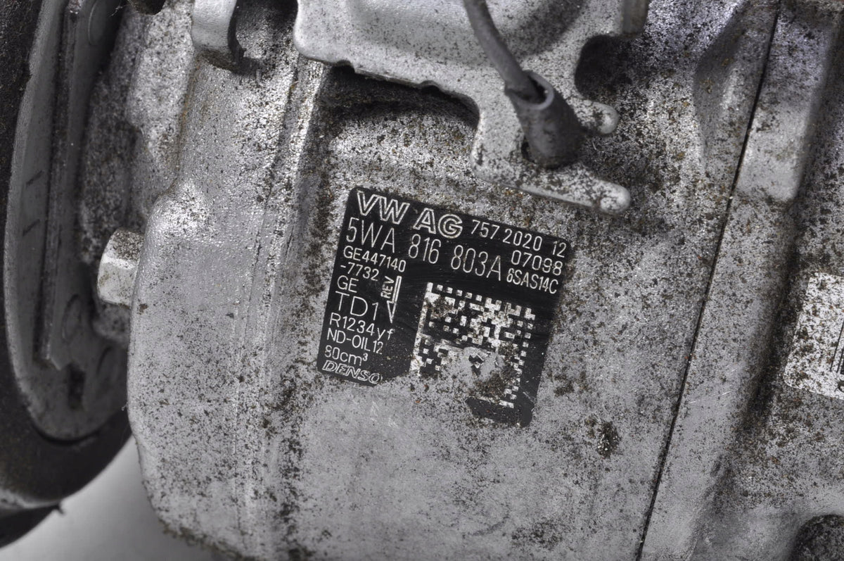 AUDI A3 8Y 1.0 TFSI COMPRESSOR CLAMP 5WA816803A