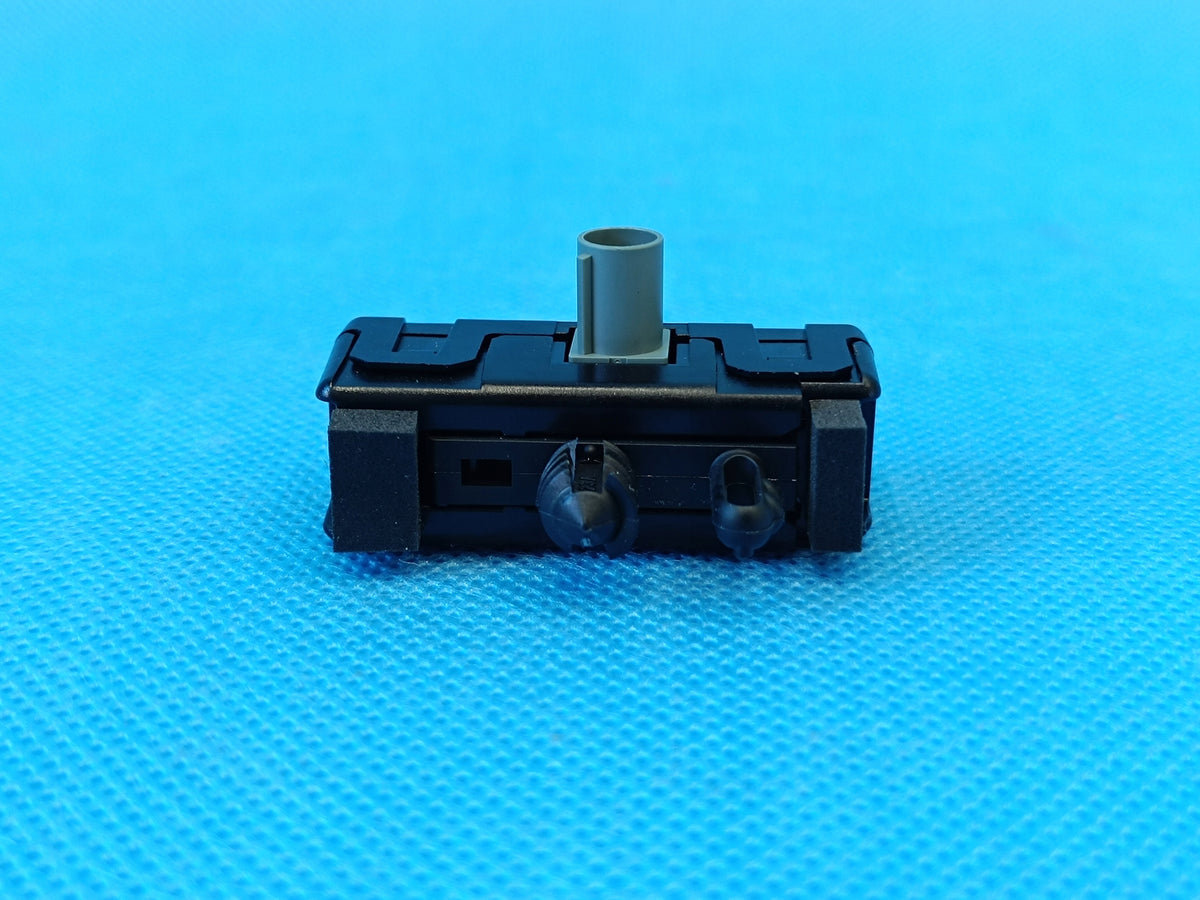 AUDI A3 8Y LIFT 1.5 TSI 85KW 2025 R ANTENNA AMPLIFIER 5B4035510