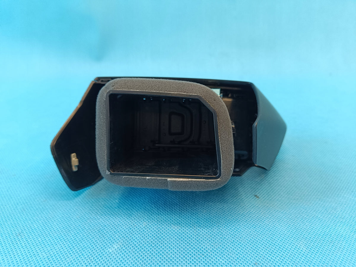 AUDI A3 8Y LIFT 1.5 TSI 85KW 2025 R CONSOLE AIR VENT LEFT 8Y1820901B
