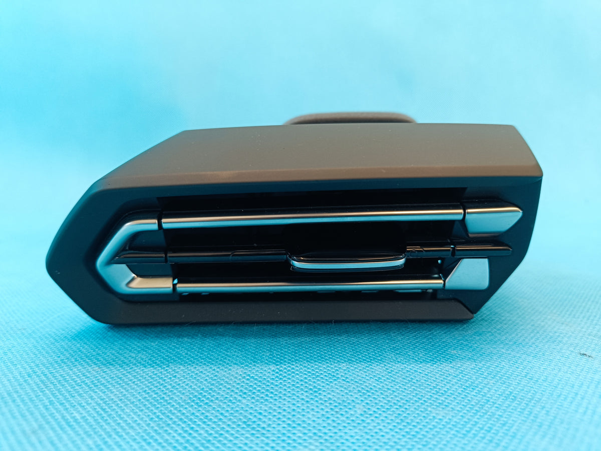 AUDI A3 8Y LIFT 1.5 TSI 85KW 2025 R CONSOLE AIR VENT LEFT 8Y1820901B