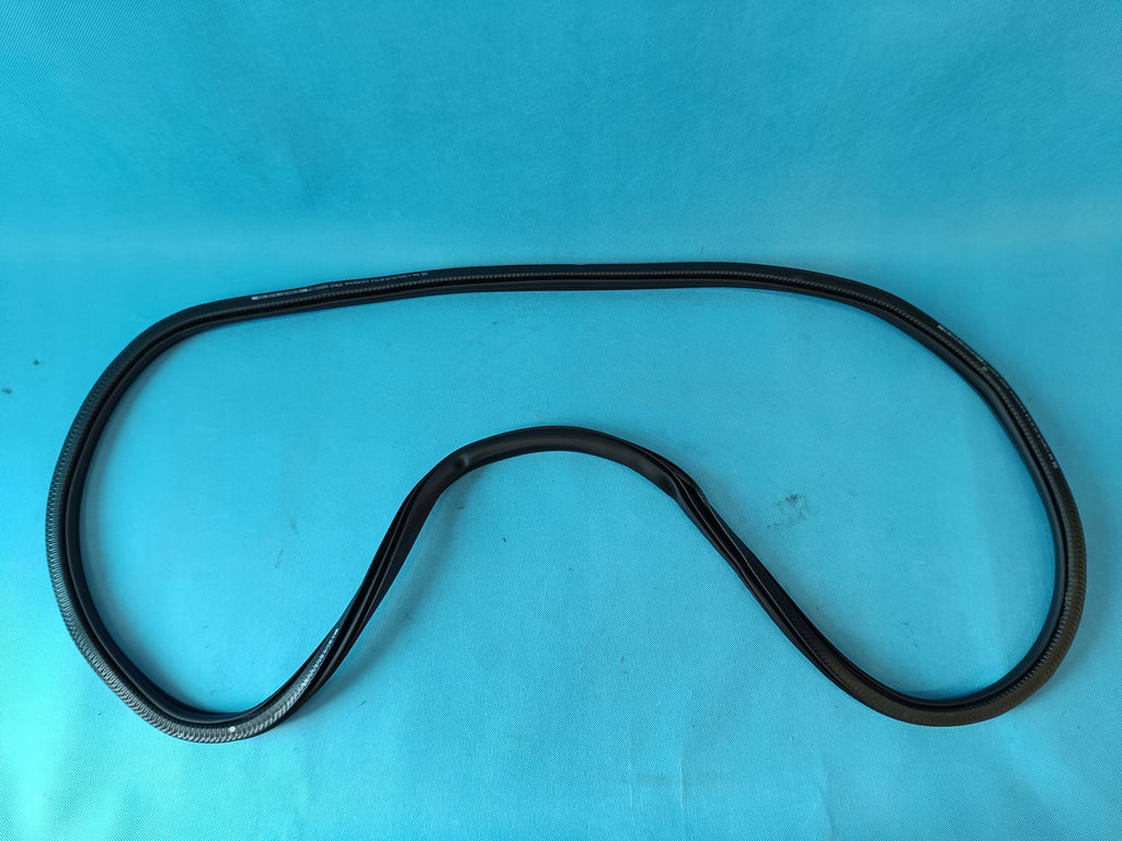 AUDI A3 8Y LIFT 1.5 TSI 85KW 2025 R DOOR SEAL RIGHT REAR 8Y5833721B
