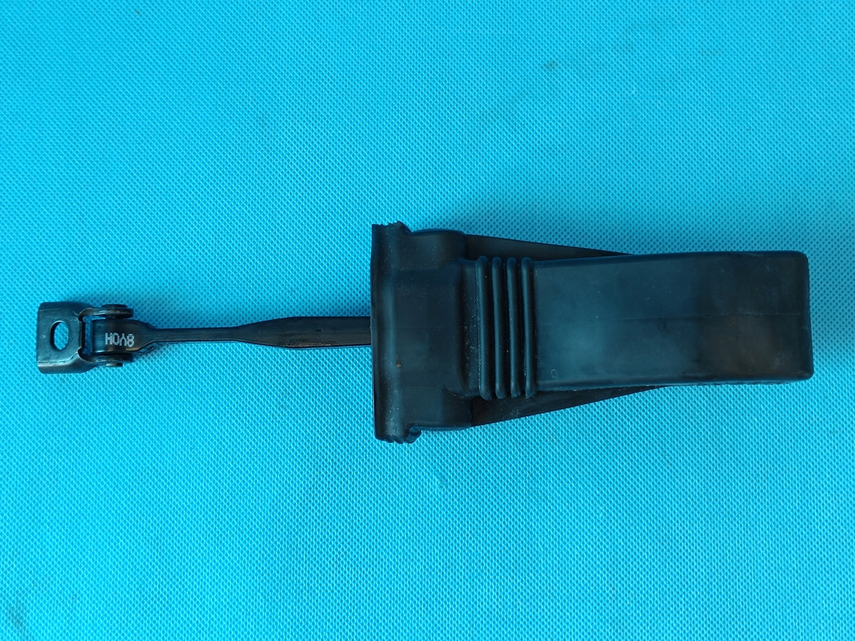 AUDI A3 8Y LIFT 1.5 TSI 85KW 2025 R DOOR STOP LEFT REAR 8Y0839249A