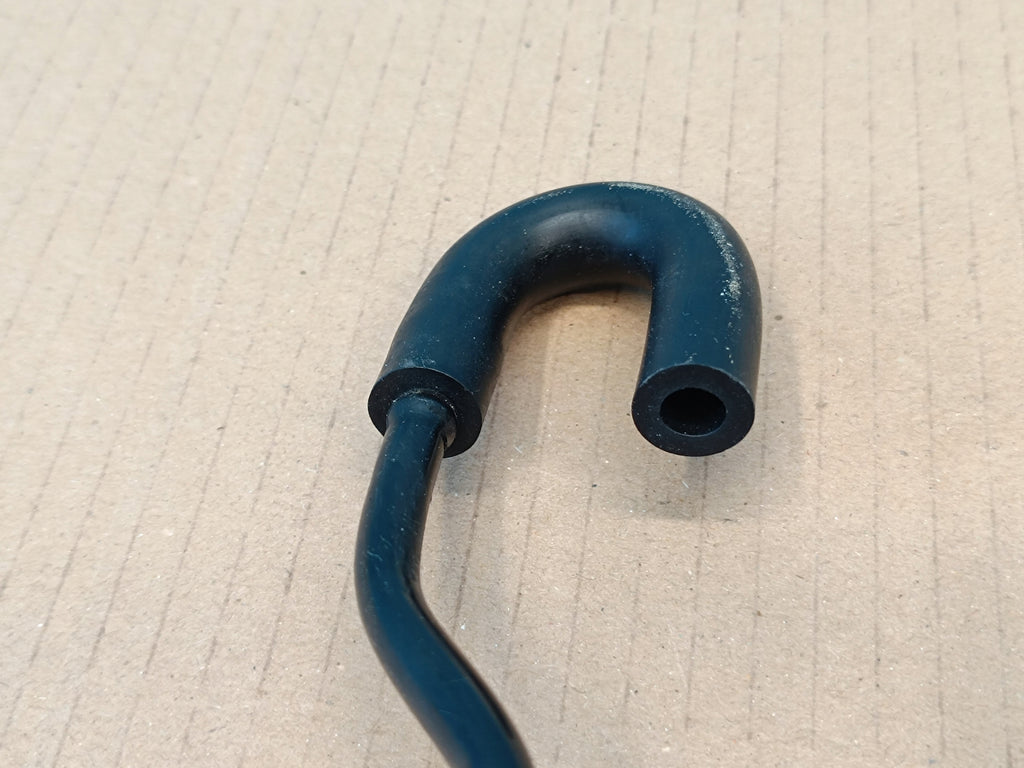 AUDI A3 8Y LIFT 1.5 TSI 85KW 2025 R HOSE ODMY 05E103560S