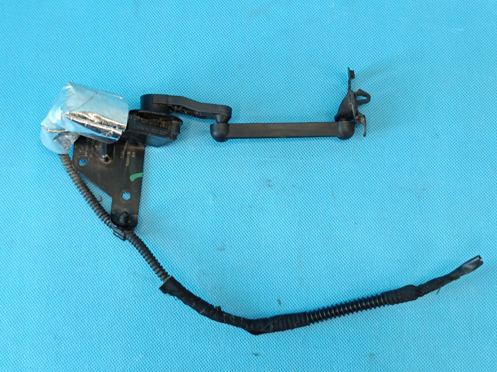 AUDI A3 8Y LIFT 1.5 TSI 85KW 2025 R LIGHT LEVELING SENSOR 5WA512513