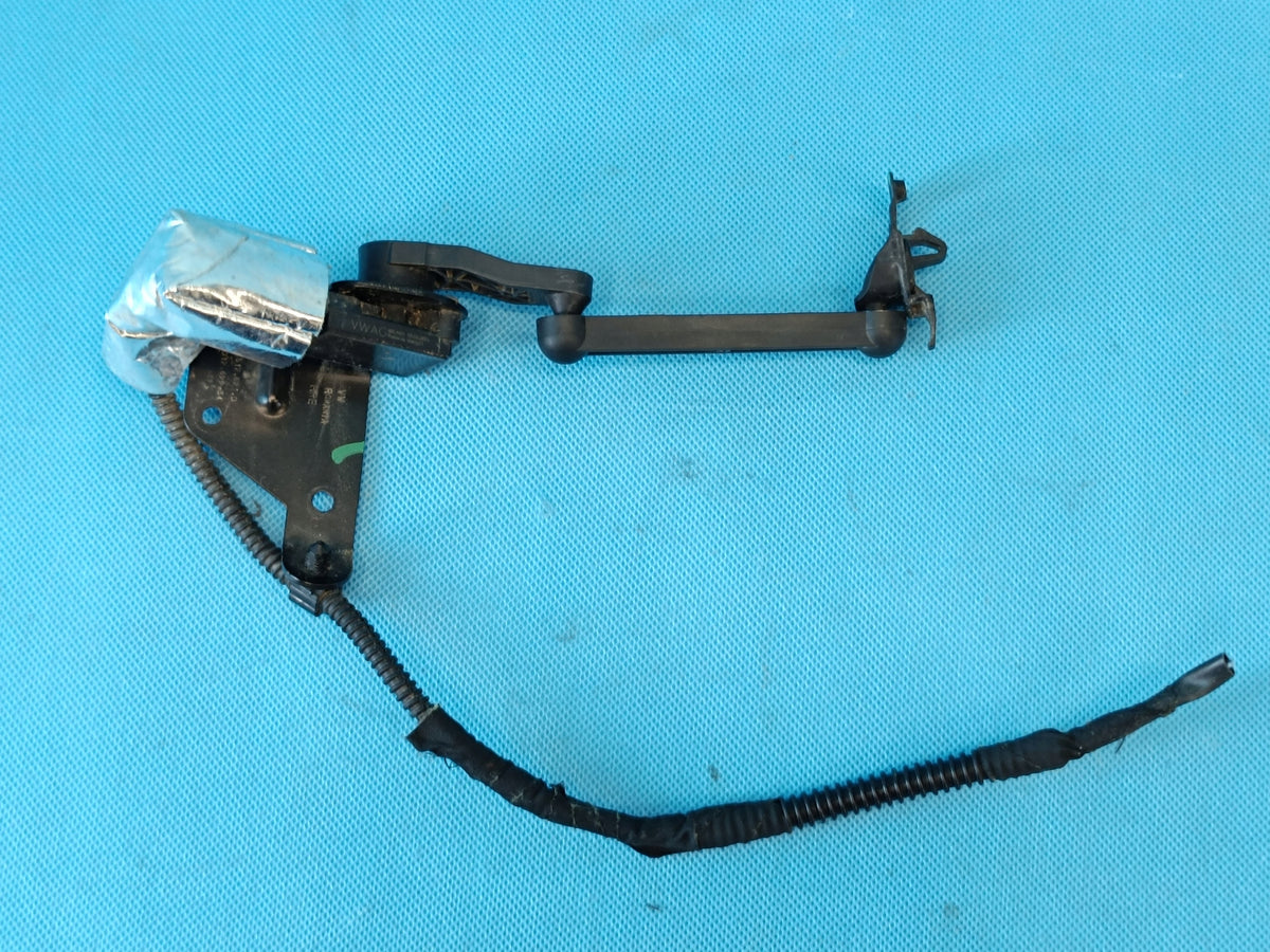 AUDI A3 8Y LIFT 1.5 TSI 85KW 2025 R LIGHT LEVELING SENSOR 5WA512513