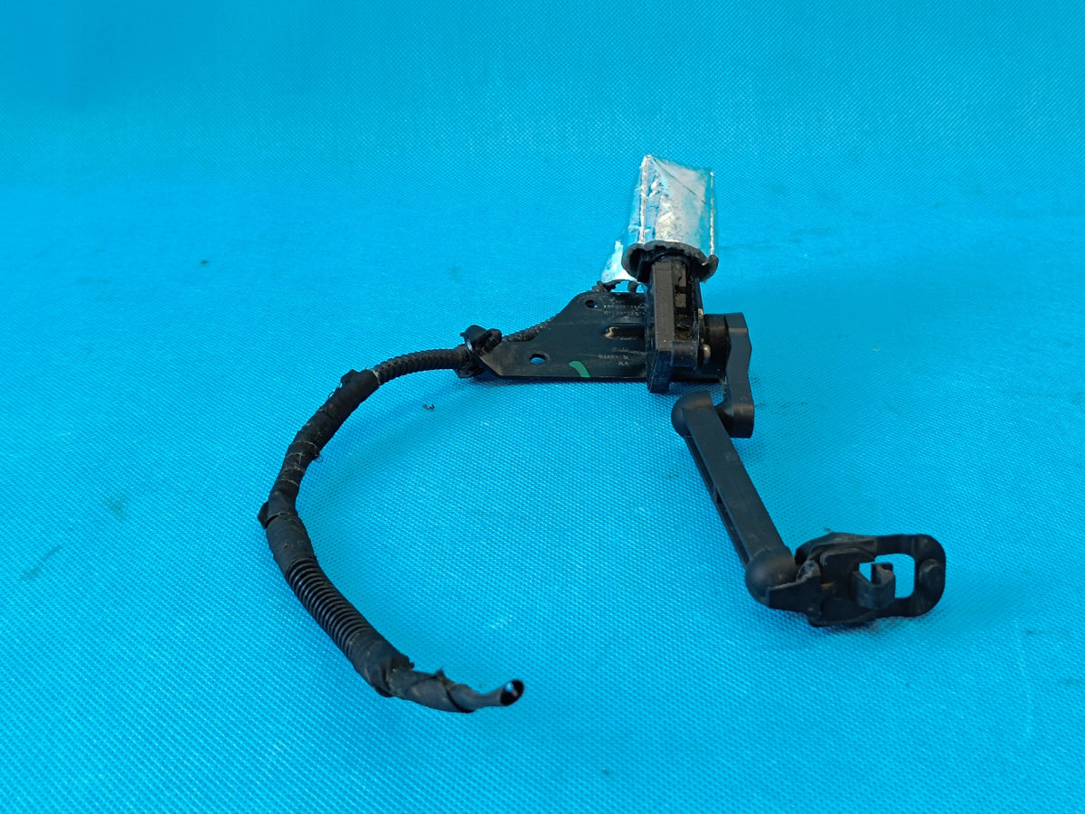 AUDI A3 8Y LIFT 1.5 TSI 85KW 2025 R LIGHT LEVELING SENSOR 5WA512513