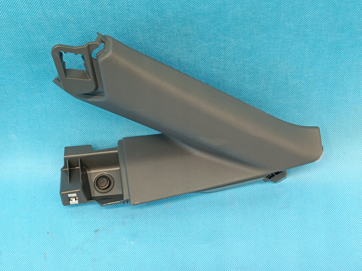 AUDI A3 8Y LIFT 1.5 TSI 85KW 2025 R POST PLATING C RIGHT 8Y5867288 DK1