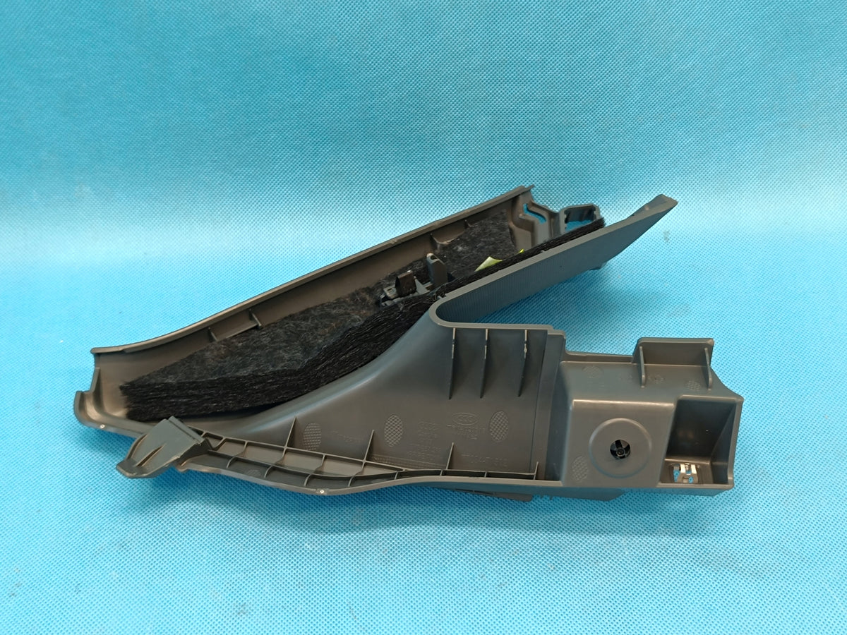 AUDI A3 8Y LIFT 1.5 TSI 85KW 2025 R POST PLATING C RIGHT 8Y5867288 DK1
