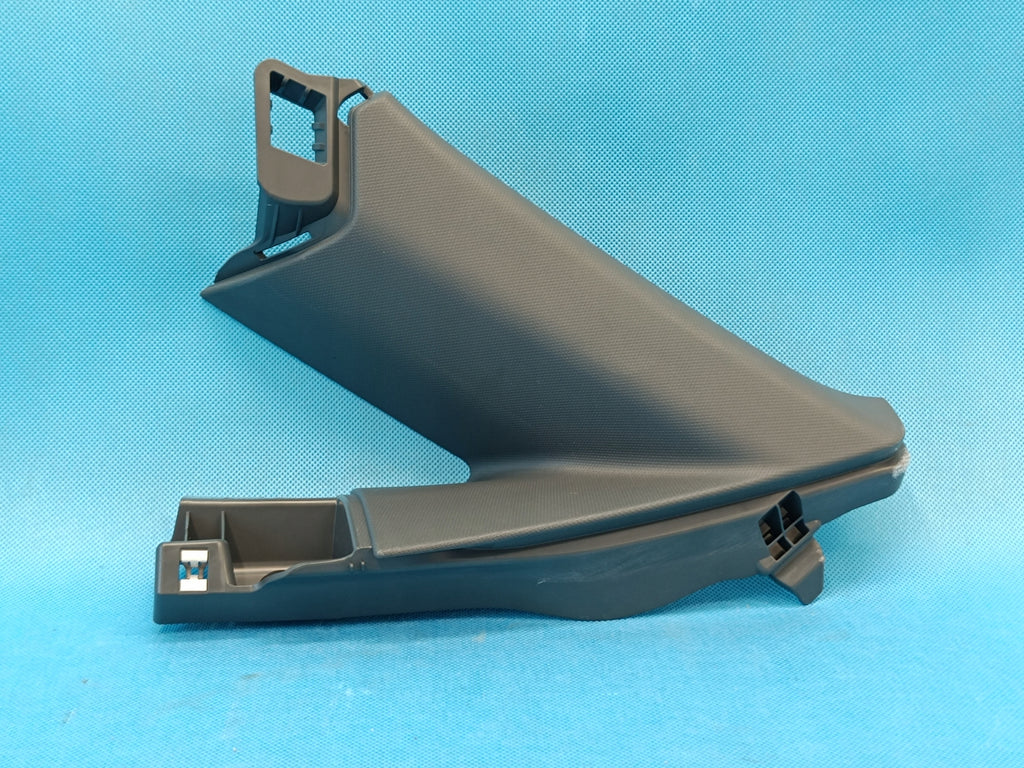 AUDI A3 8Y LIFT 1.5 TSI 85KW 2025 R POST PLATING C RIGHT 8Y5867288 DK1