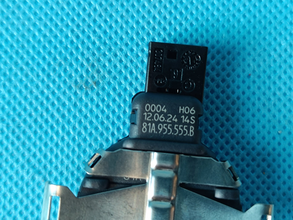 AUDI A3 8Y LIFT 1.5 TSI 85KW 2025 R RAIN SENSOR 81A955555B