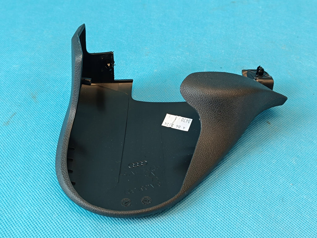 AUDI A3 8Y LIFT 1.5 TSI 85KW 25R DRIVER'S SEAT COVER HOUSING 81A881327