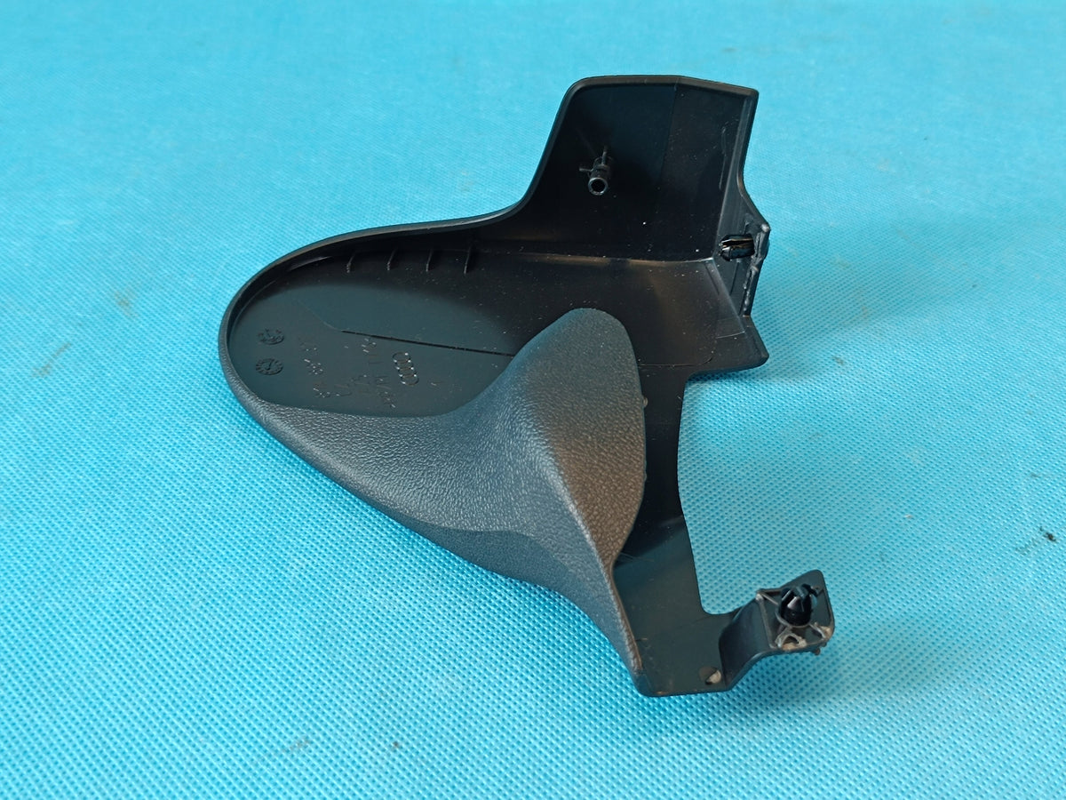 AUDI A3 8Y LIFT 1.5 TSI 85KW 25R DRIVER'S SEAT COVER HOUSING 81A881327