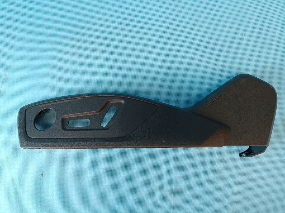 AUDI A3 8Y LIFT 1.5TSI 85KW 2025R DRIVER'S SEAT COVER 4K0881325B