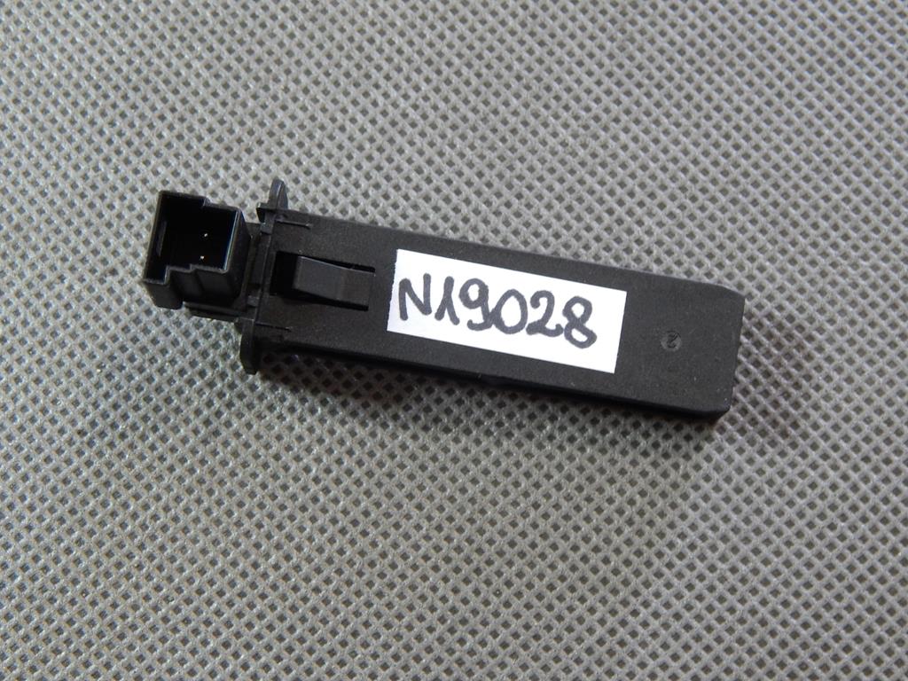 AUDI A3 S3 8V 5Q0907543 AIR CONDITIONING SENSOR