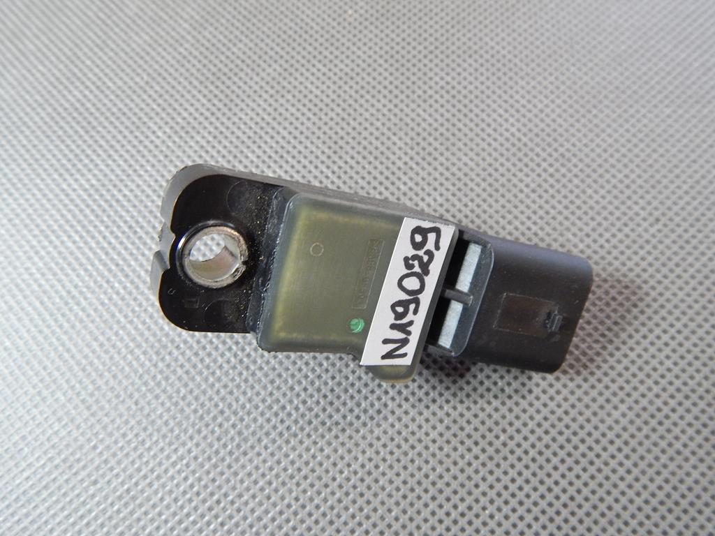 AUDI A3 S3 8V PRESSURE SENSOR 038906051N