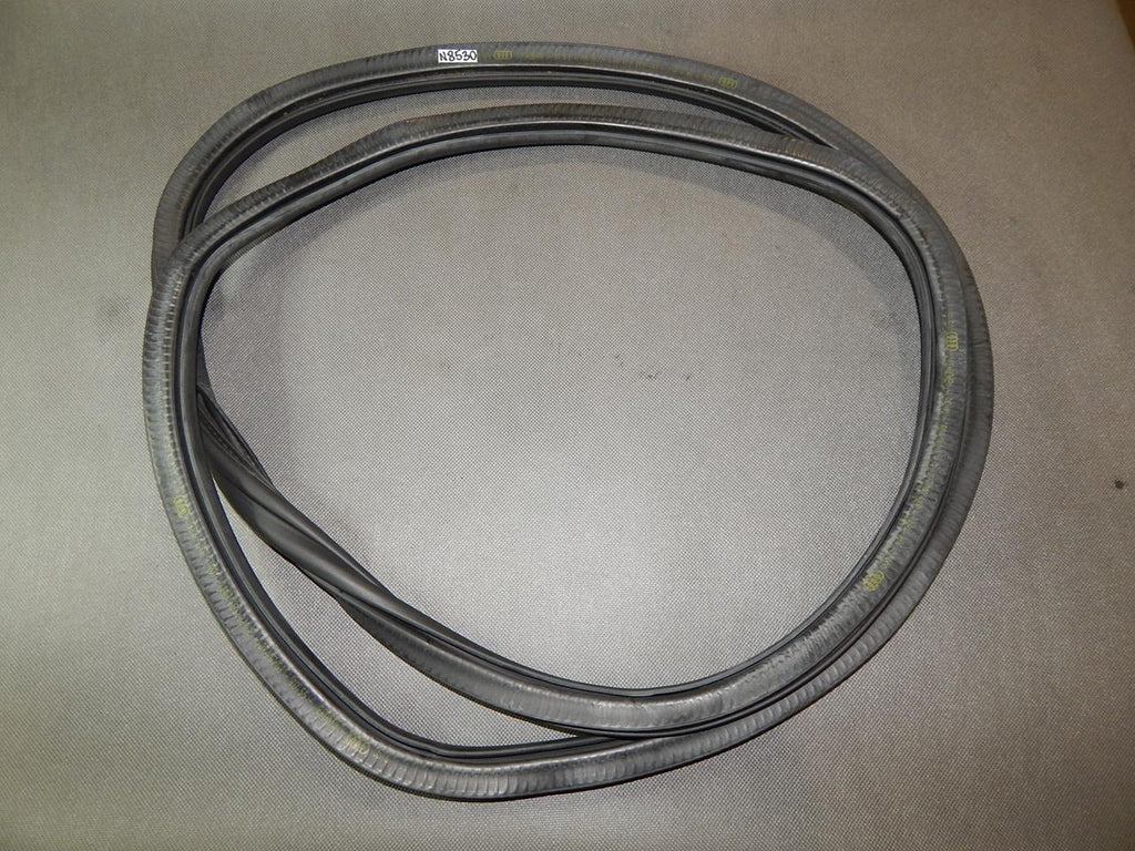 AUDI A4 8K DOOR SEAL LEFT REAR 8K9833721E
