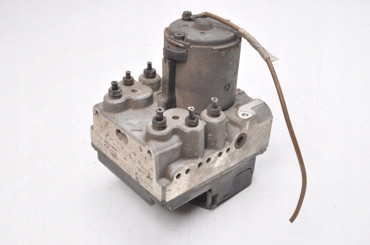 AUDI A4 B5 A6 S6 A8 S8 1.8 20V 125HP ABS PUMP 8D0614111D