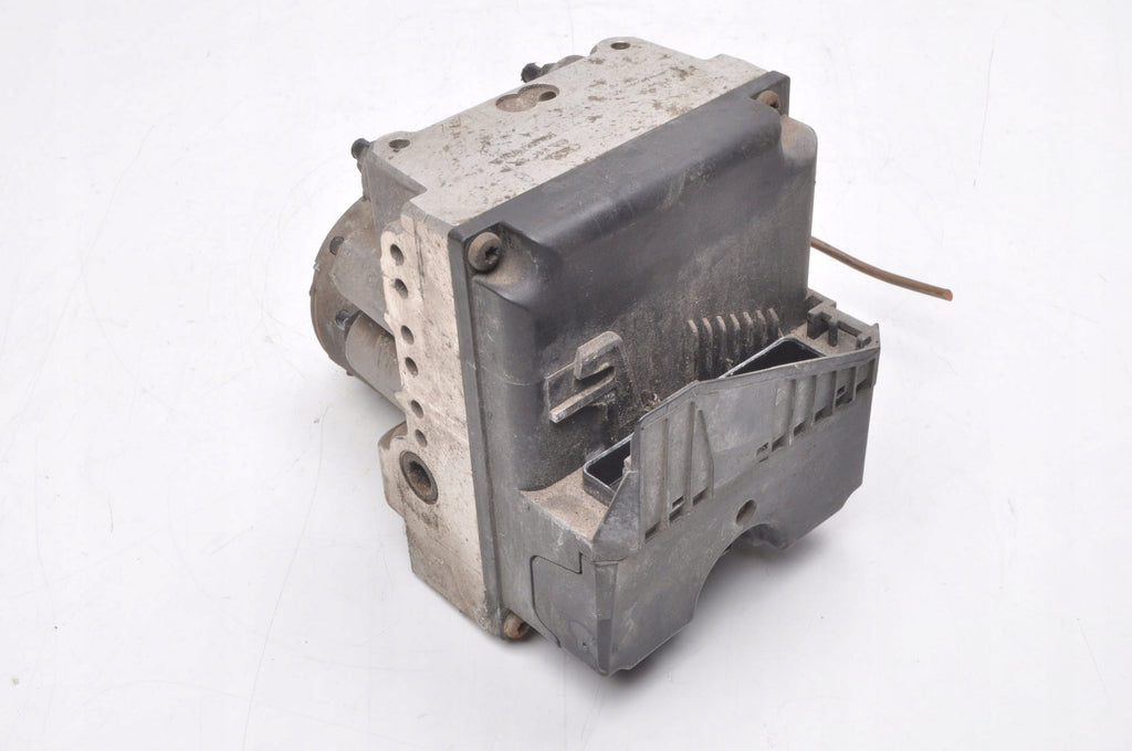 AUDI A4 B5 A6 S6 A8 S8 1.8 20V 125HP ABS PUMP 8D0614111D