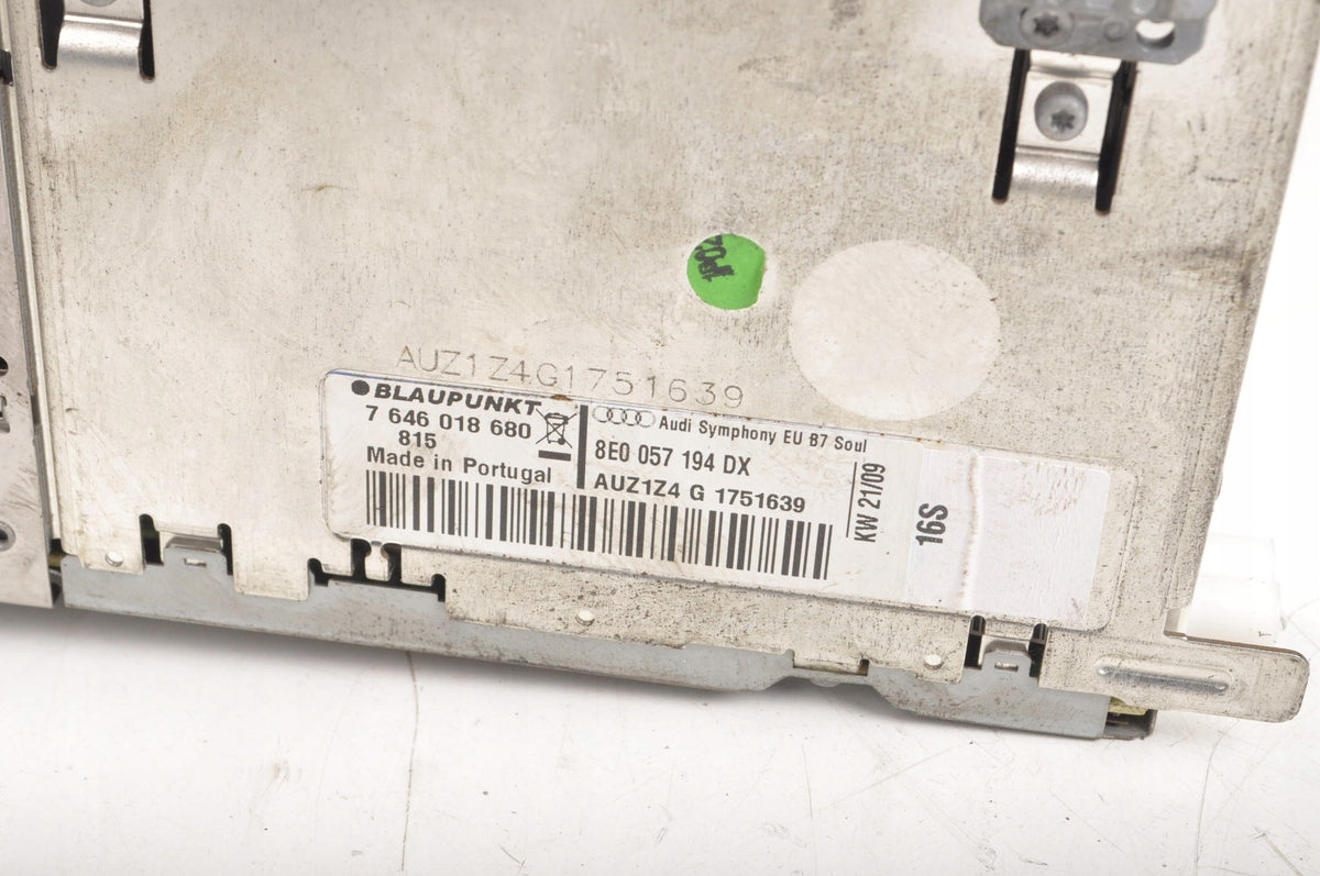AUDI A4 B6 RADIO SYMPHONY 8E0057195