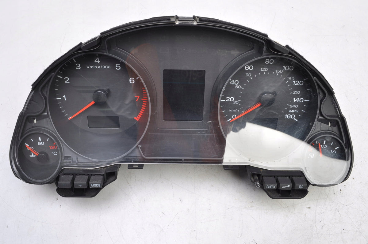 AUDI A4 B7 1.8T 20V 163KM COUNTER CLOCKS UK 8H0920950N