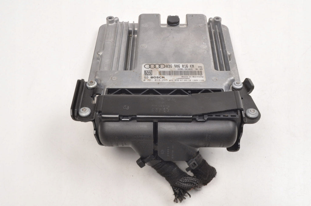 AUDI A4 B7 2.0 TDI COMPUTER ENGINE DRIVER 03G906016KN
