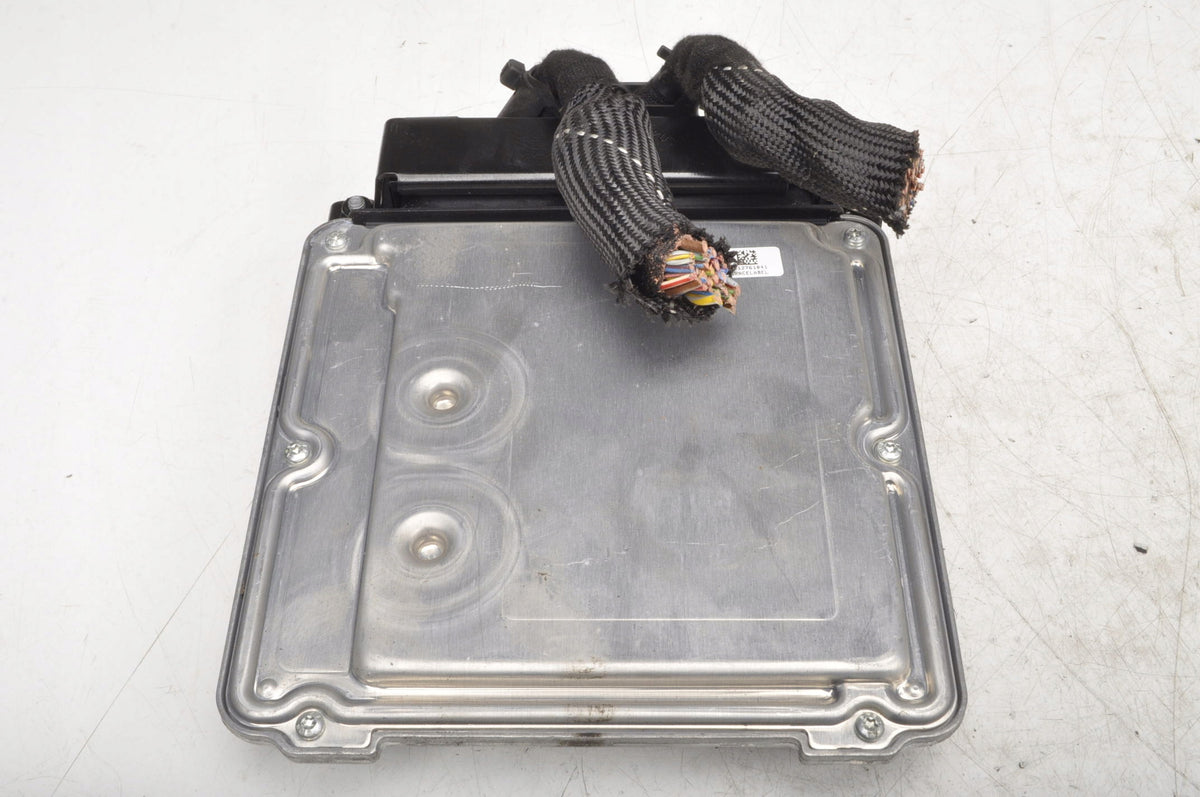 AUDI A4 B7 2.7 TDI ENGINE CONTROLLER 8E2910401S