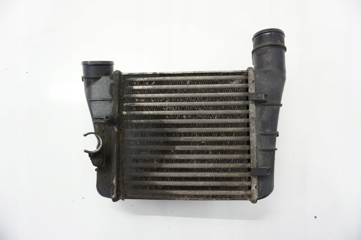 AUDI A4 B7 INTERCOOLER 2.0TFSI 8E0145805AA