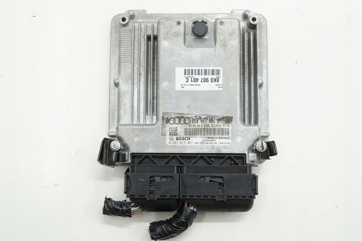 AUDI A4 B8 08R ENGINE CONTROLLER 3.0TDI 8K0907401C