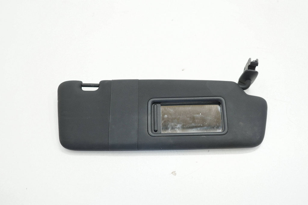 AUDI A4 B8 15R SUNSHADE RIGHT S-LINE 8K0857552