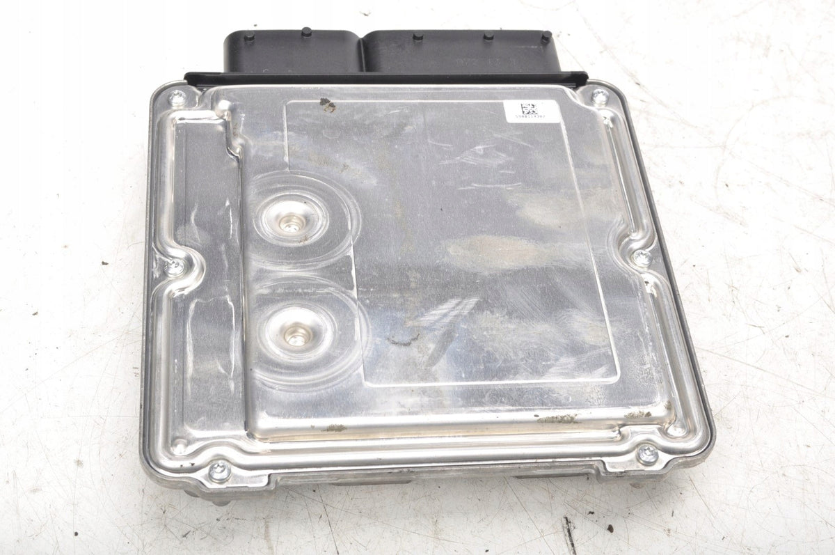 AUDI A4 B8 2.0 TDI ENGINE CONTROLLER 04L906021BQ