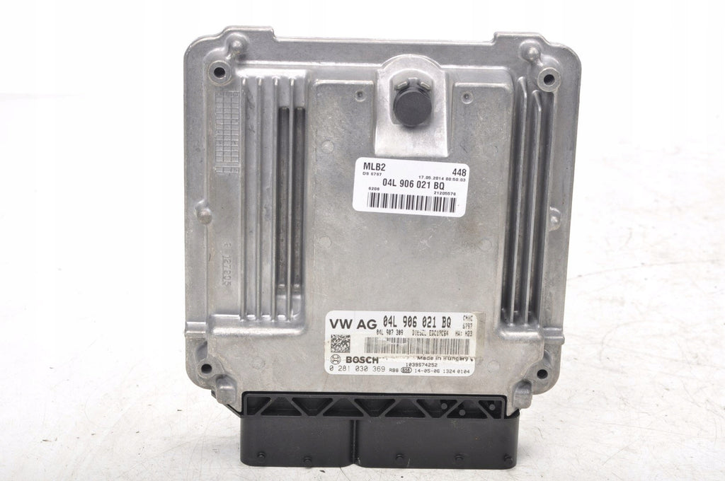AUDI A4 B8 2.0 TDI ENGINE CONTROLLER 04L906021BQ