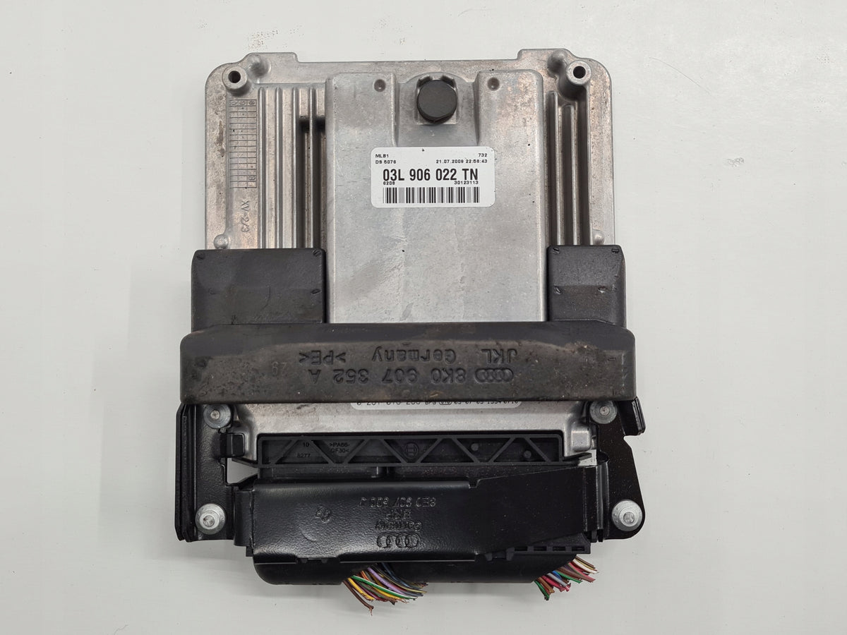AUDI A4 B8 2.0TDI ENGINE CONTROLLER 03L906022TN