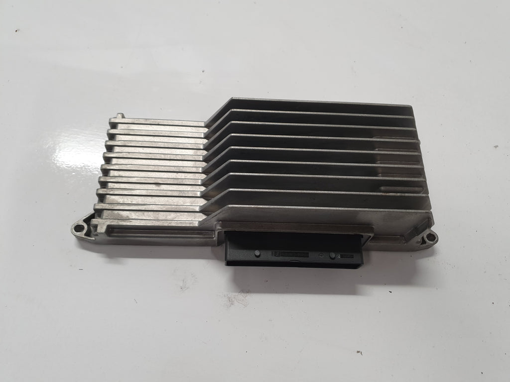 AUDI A4 B8 A5 8T SPEAKER AMPLIFIER 8R1035223A