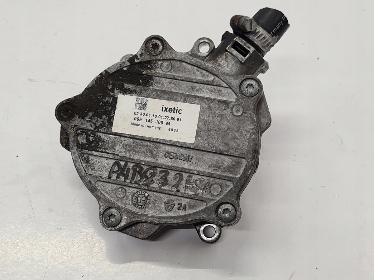 AUDI A4 B8 A5 8T VACUUM PUMP 3.2FSI 06E145100M