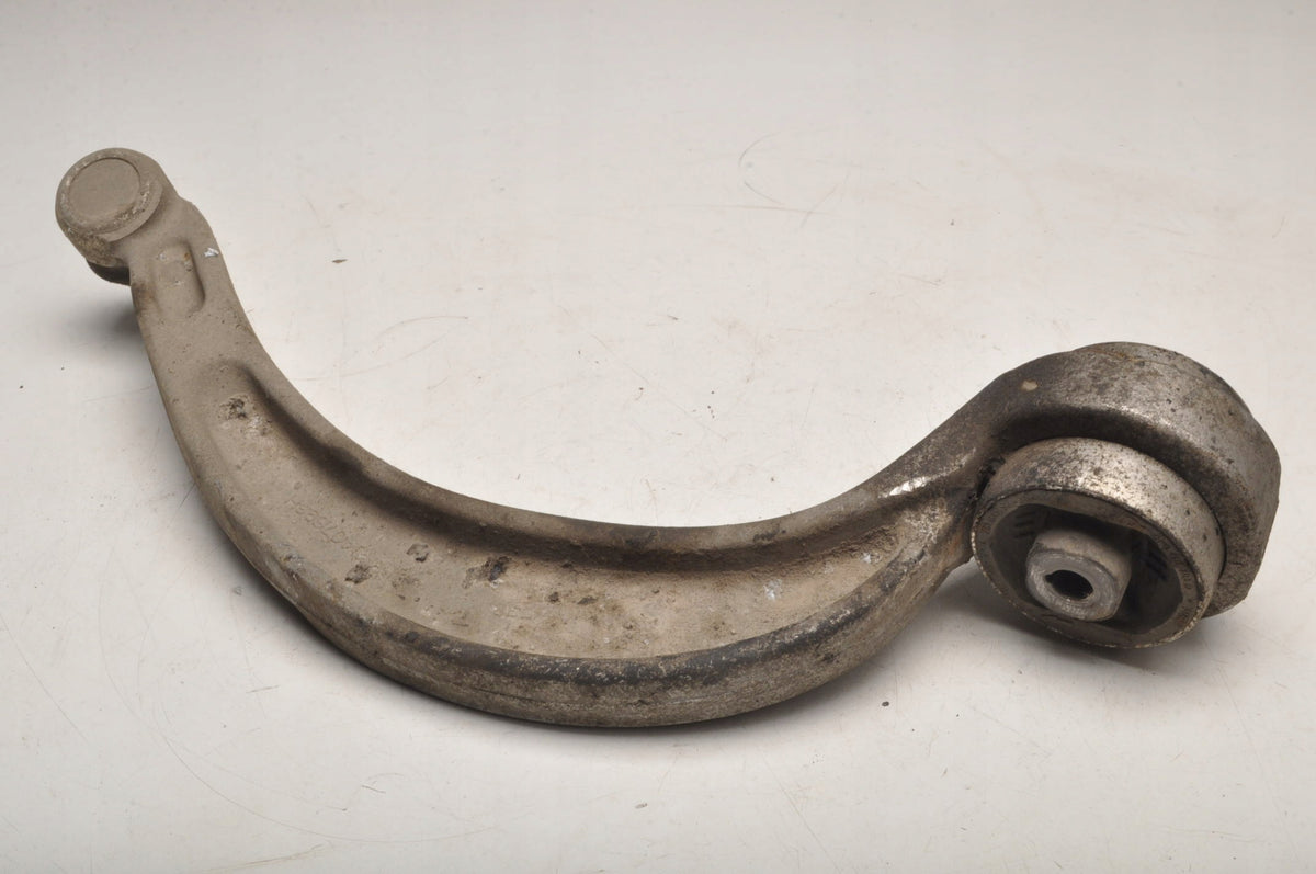 AUDI A4 B8 CONTROL ARM RIGHT FRONT 8K0407696H