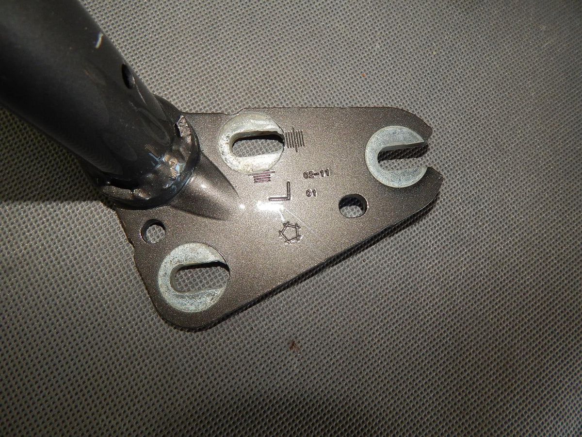 AUDI A4 B8 FLAP HINGE LEFT SEDAN 8K5827301AA