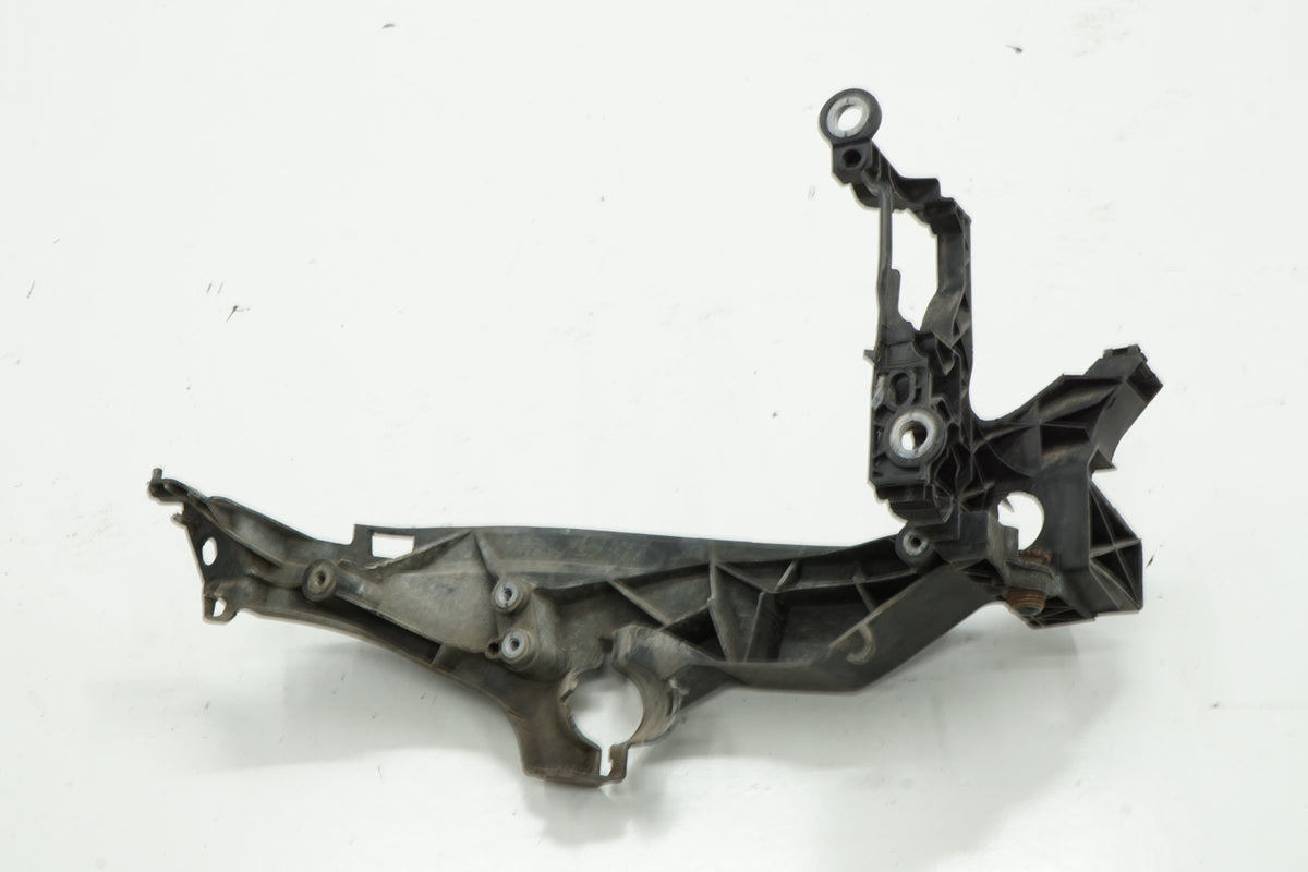 AUDI A4 B8 LIFT 15R SLIDE LAMP MOUNT LEFT FRONT 8K0805607B