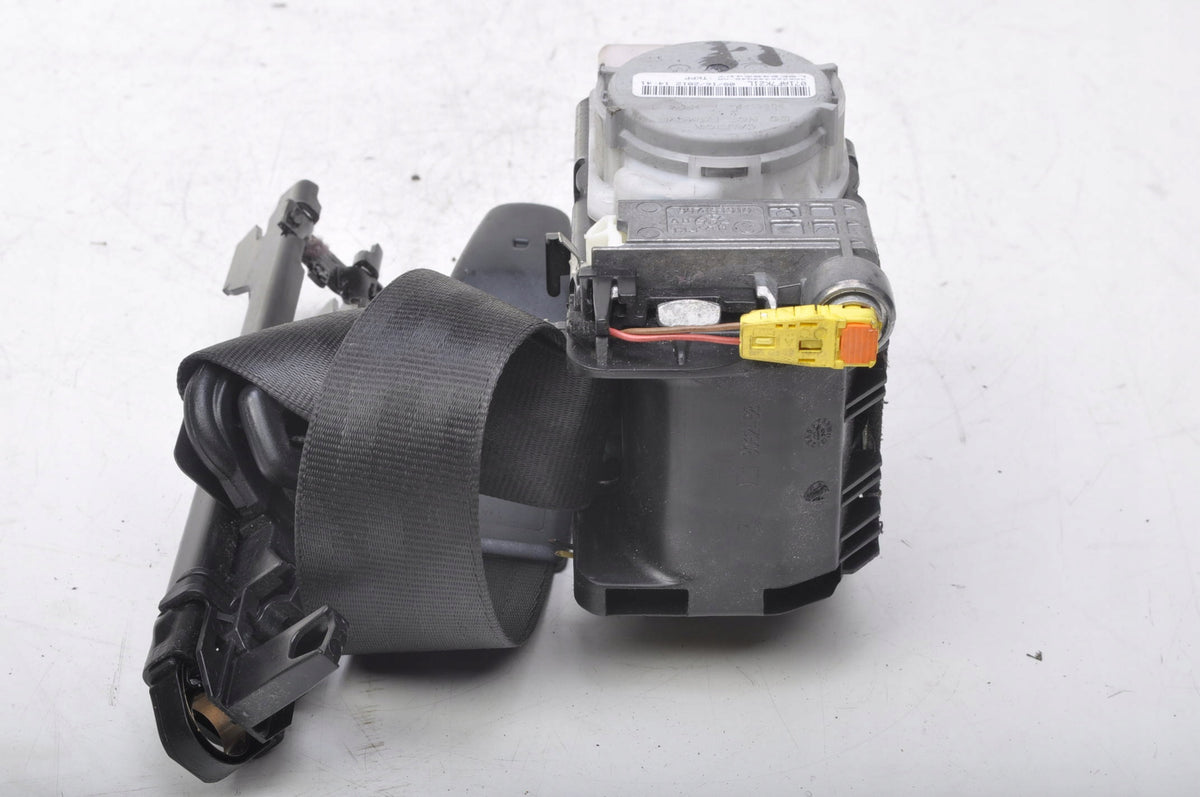 AUDI A4 B8 SEAT BELT RIGHT FRONT 8K1857706