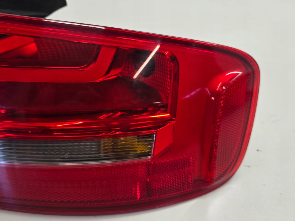 AUDI A4 B8 SEDAN LIFT 15R LAMP RIGHT REAR 8K5945096AA
