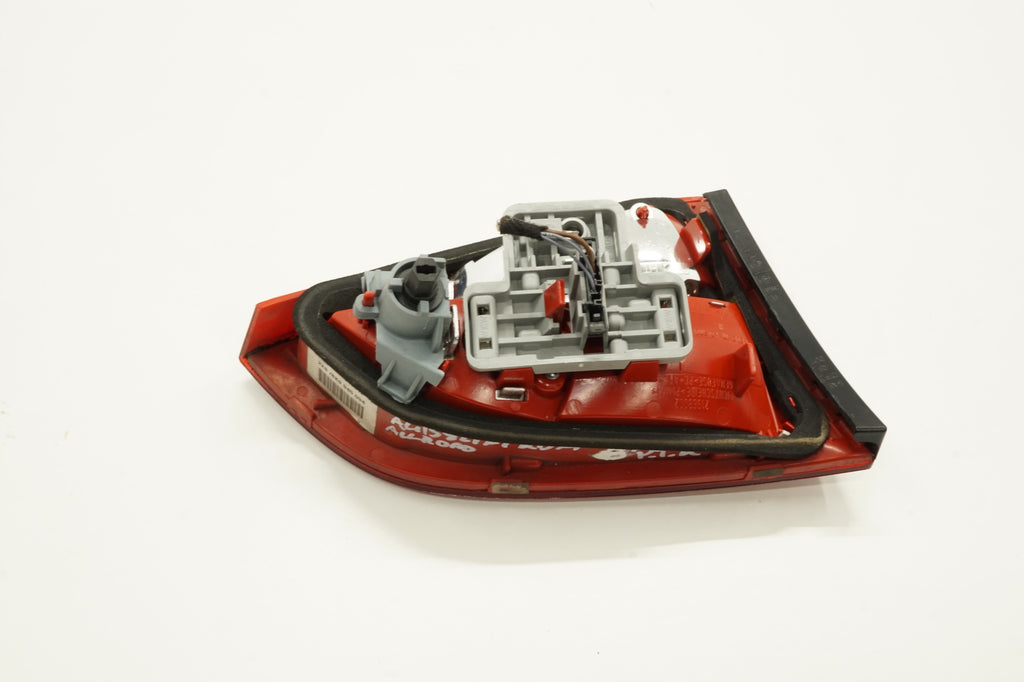 AUDI A4 B8 STATION WAGON 12R LAMP RIGHT REAR FLAP 8K9945094