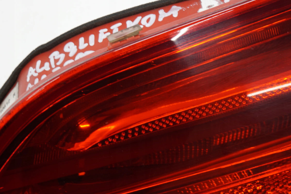 AUDI A4 B8 STATION WAGON 12R LAMP RIGHT REAR FLAP 8K9945094