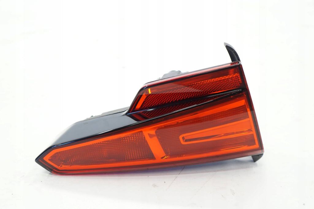 AUDI A4 B9 16R FLAP LAMP LEFT REAR 8W5945075A